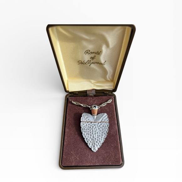 Vintage Ronte Of Hollywood 1901 Indian Head Penny Arrow Head Pendant Necklace - Picture 3 of 5